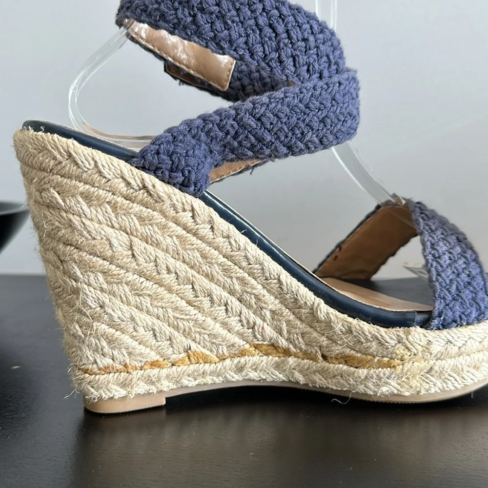 Charming Charlie Blue‎ Wedge Sandals Sz 6